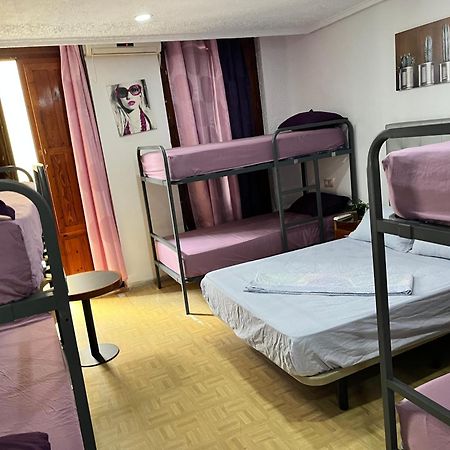 Hostal Mayor Alicante Bagian luar foto