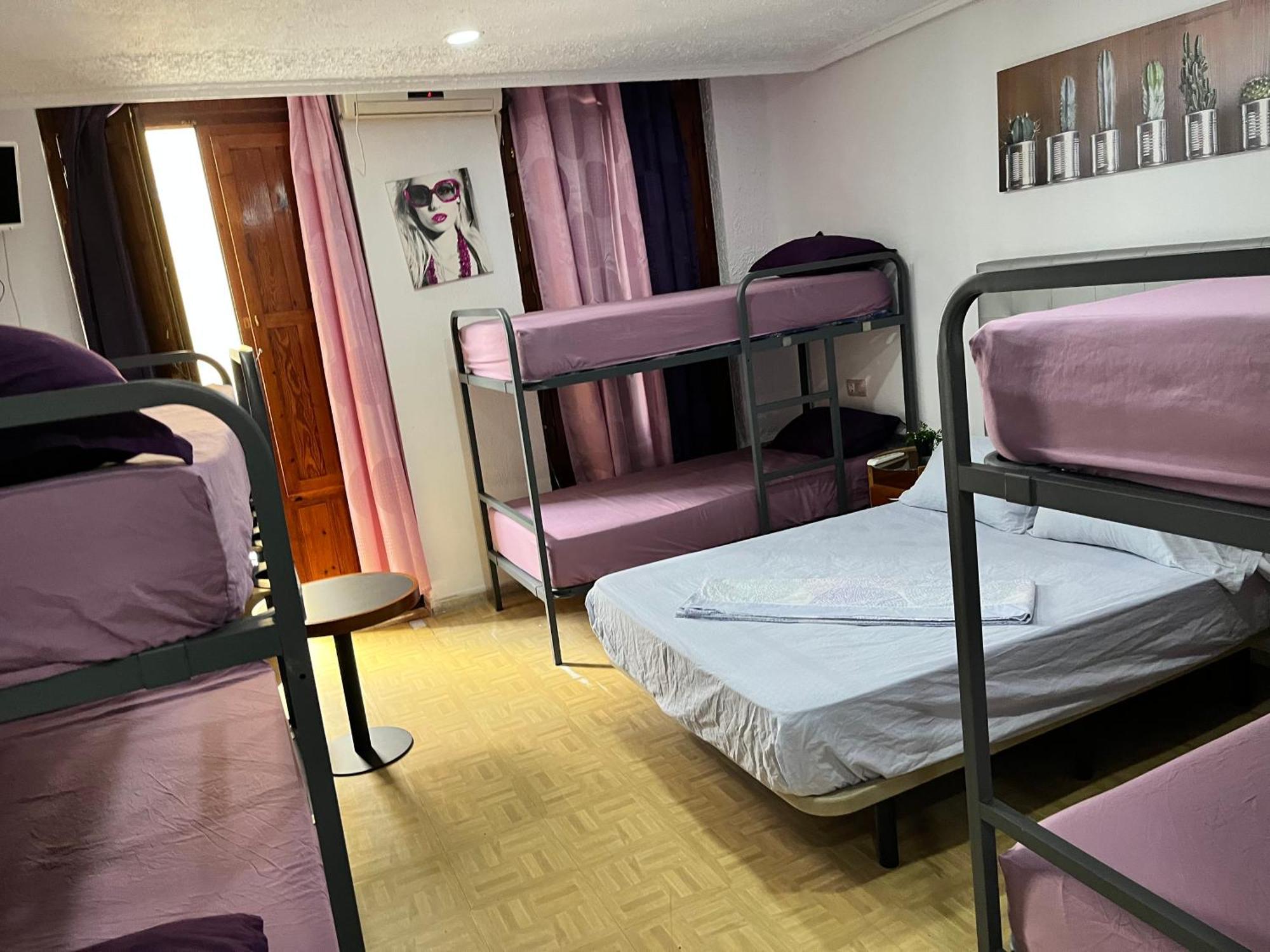Hostal Mayor Alicante Bagian luar foto