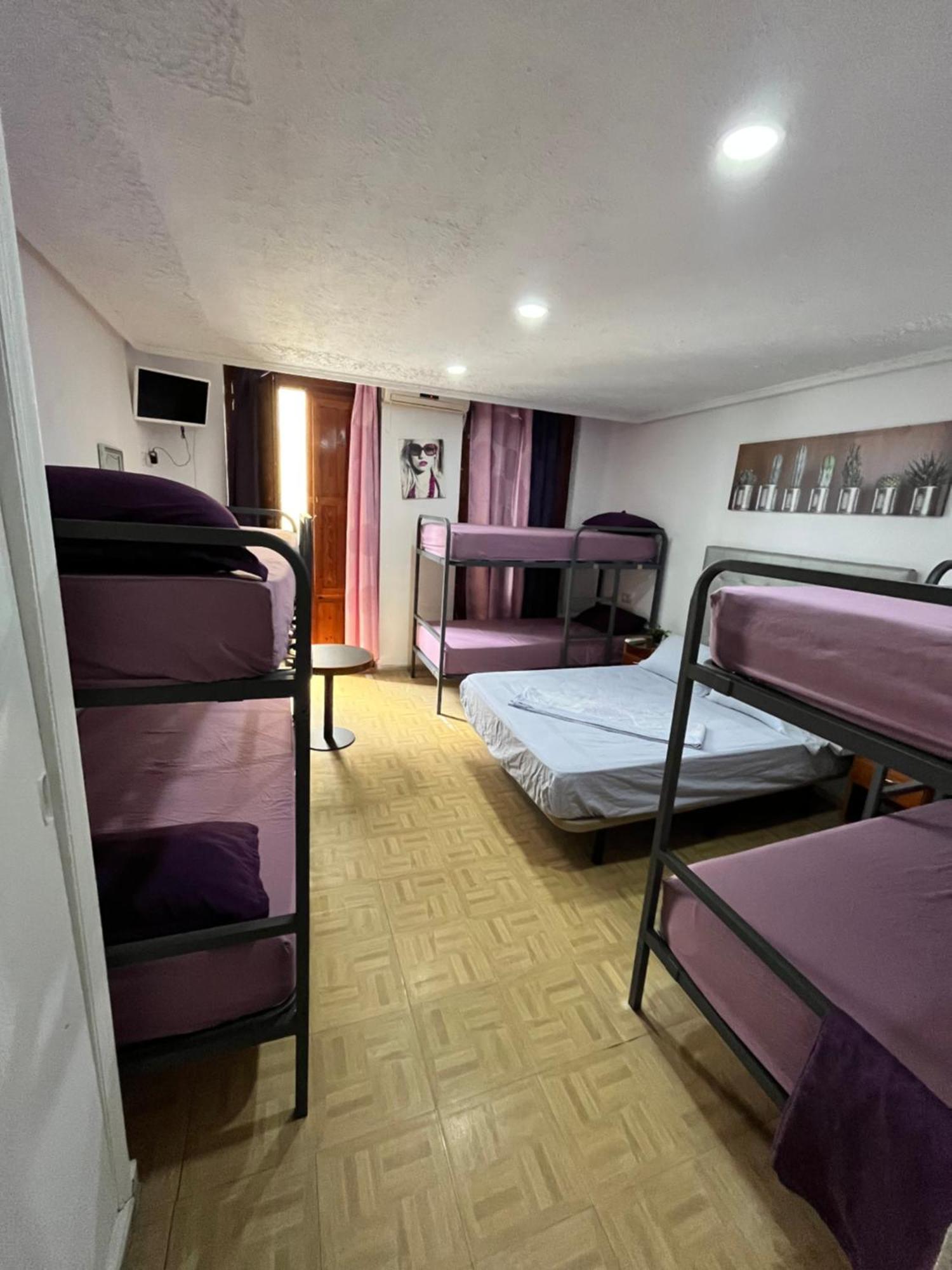 Hostal Mayor Alicante Bagian luar foto