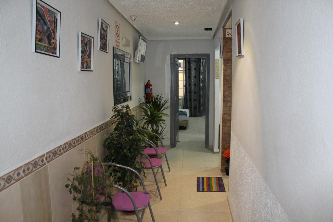Hostal Mayor Alicante Bagian luar foto