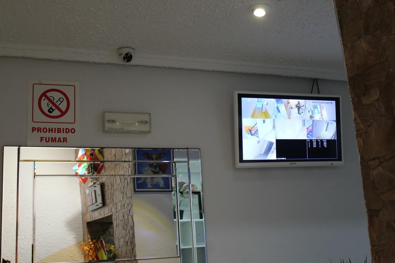 Hostal Mayor Alicante Bagian luar foto