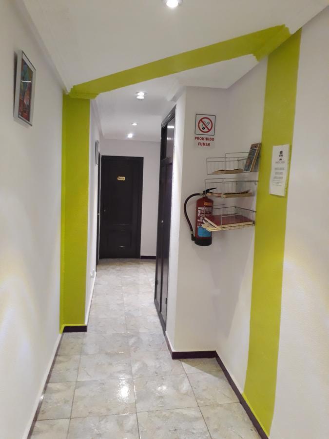 Hostal Mayor Alicante Bagian luar foto