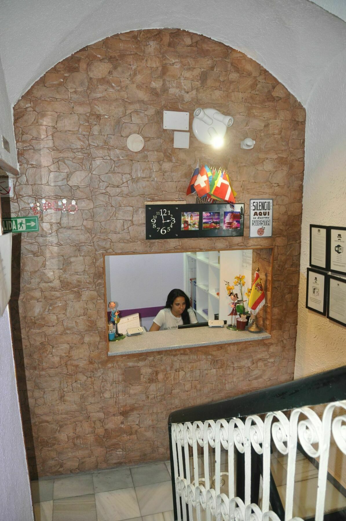 Hostal Mayor Alicante Bagian luar foto